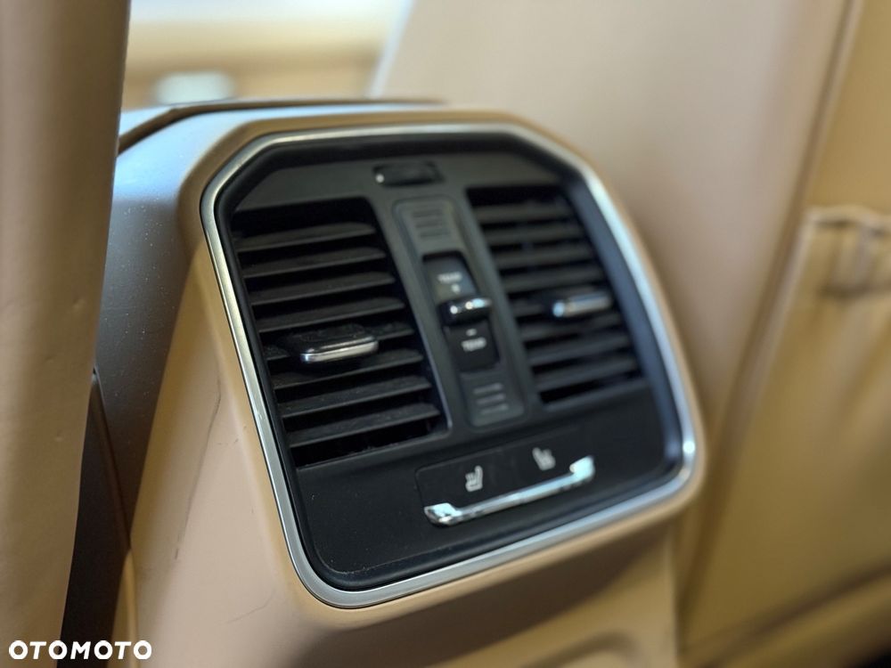 Porsche Macan Standard - 10