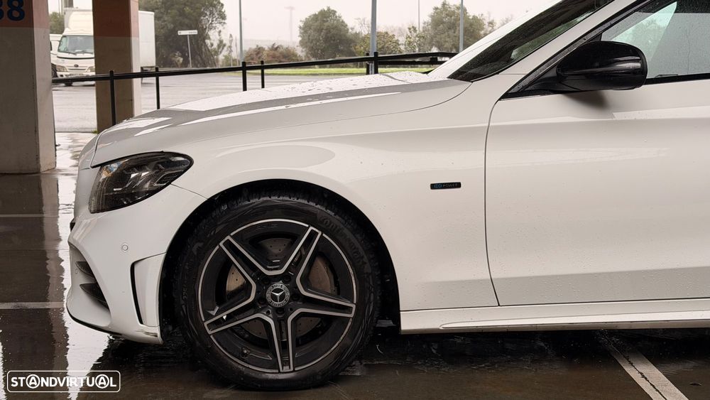 Mercedes-Benz C 300 de AMG Line - 11