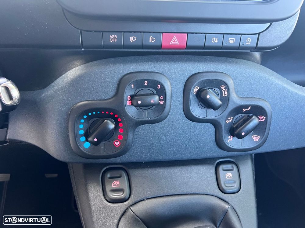 Fiat Panda 1.0 Hybrid City - 32