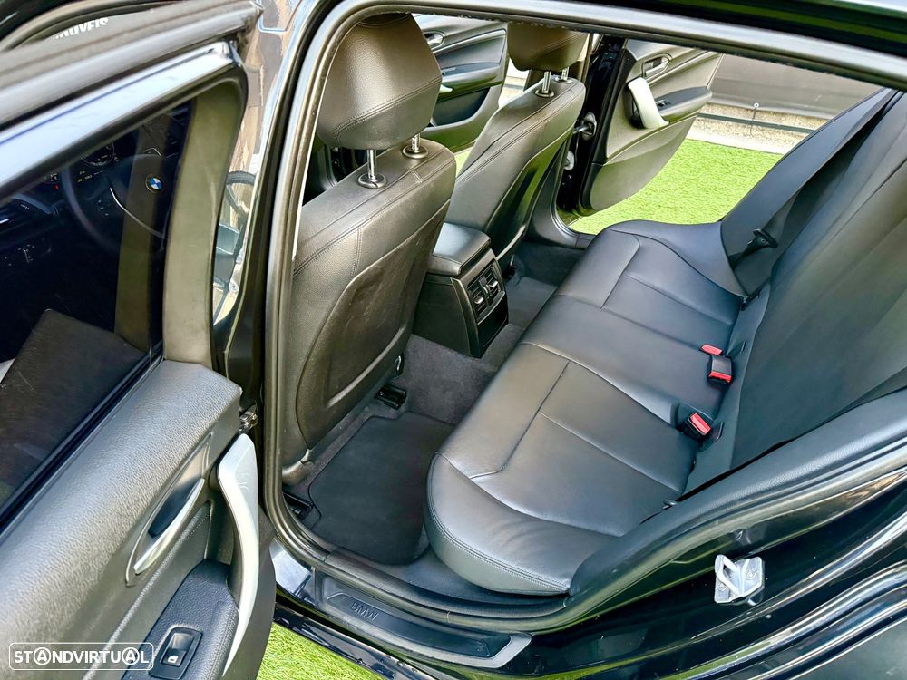 BMW 116 d EDynamics Line Sport - 30