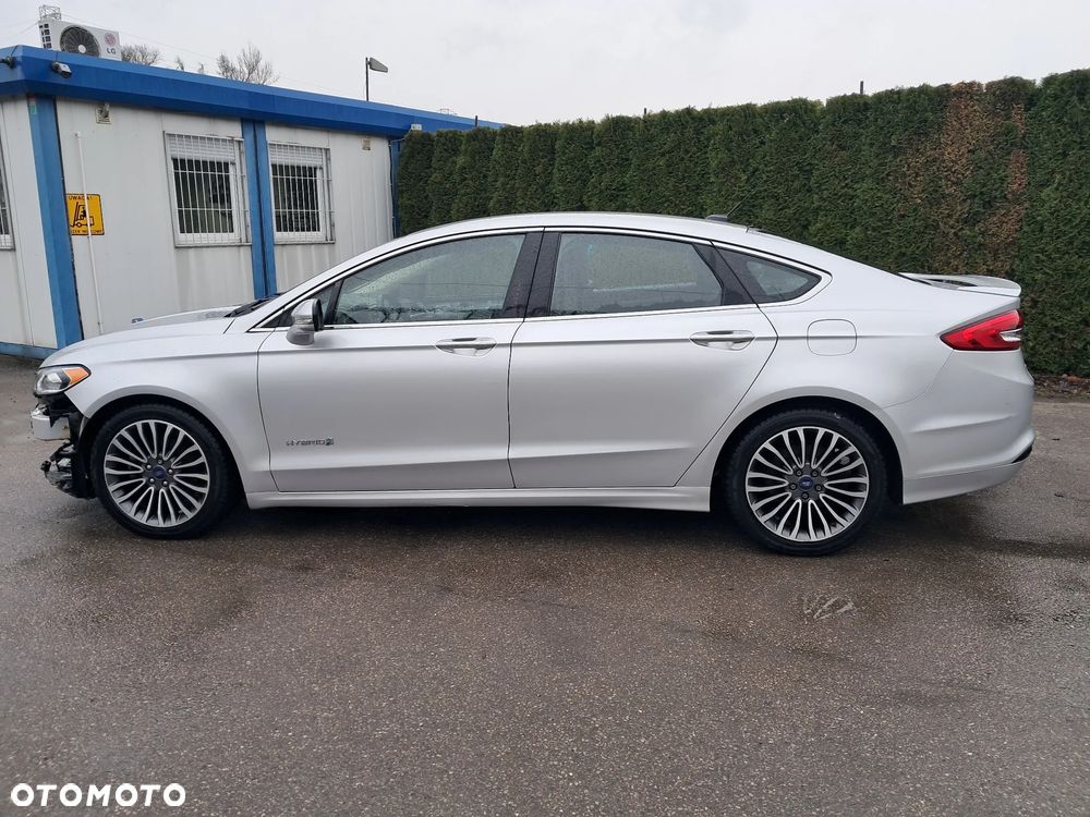 Ford Fusion - 10