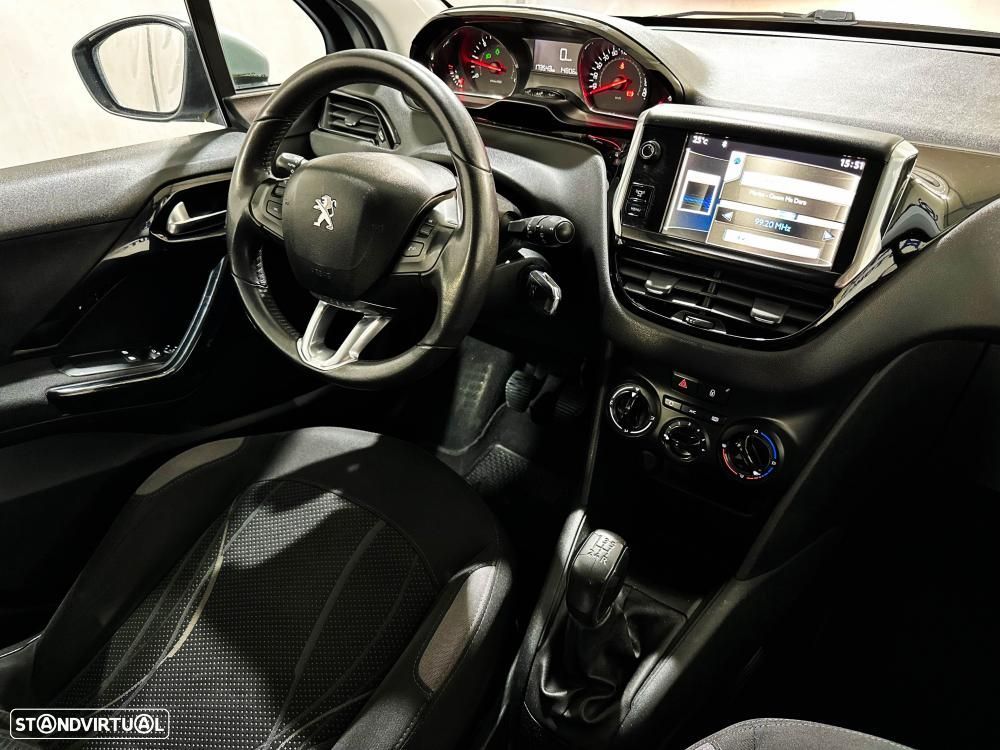Peugeot 208 1.4 HDi Allure - 34