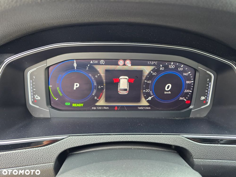 Volkswagen Passat Variant - 25