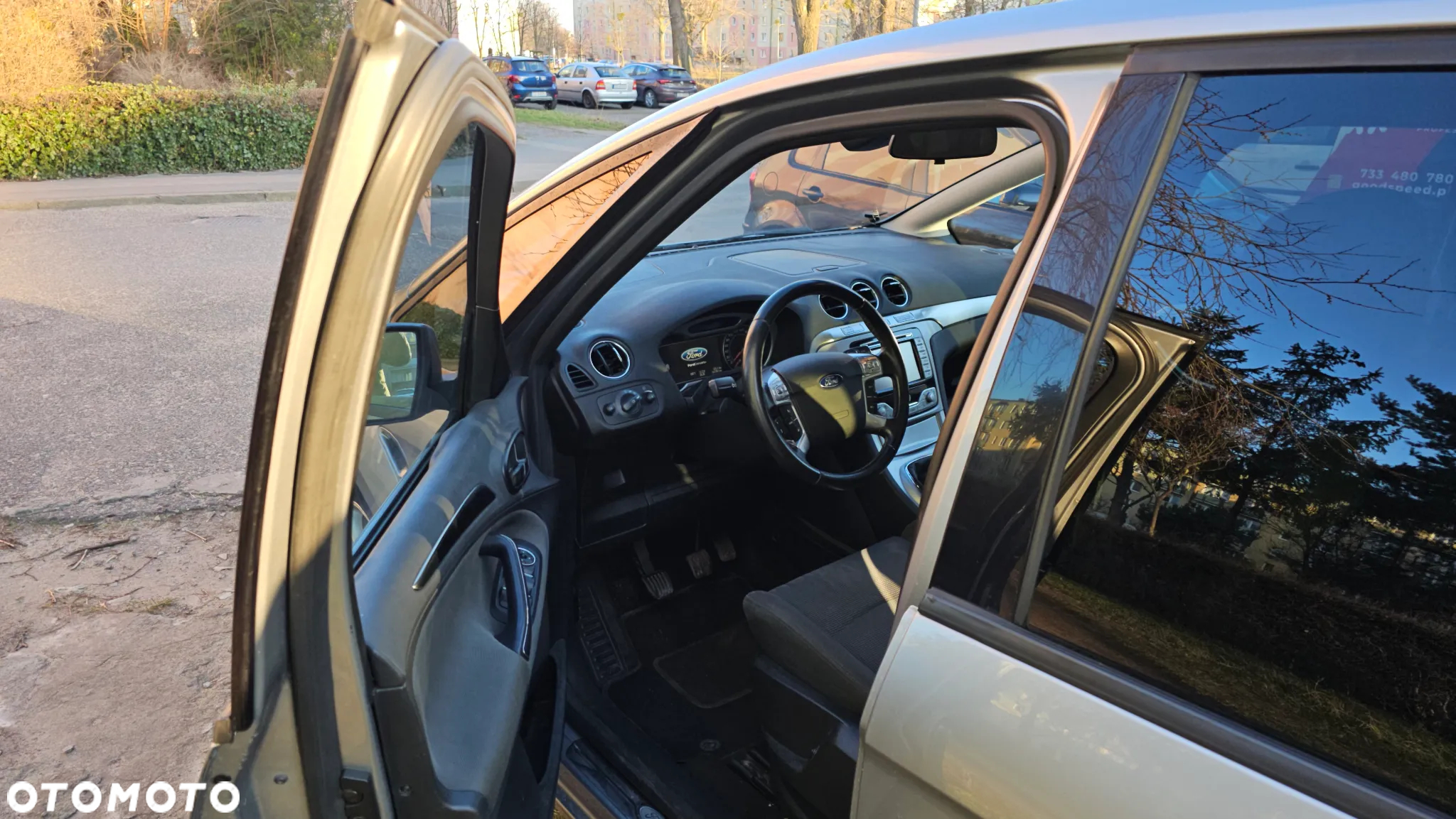 Ford S-Max 2.5 Titanium - 11