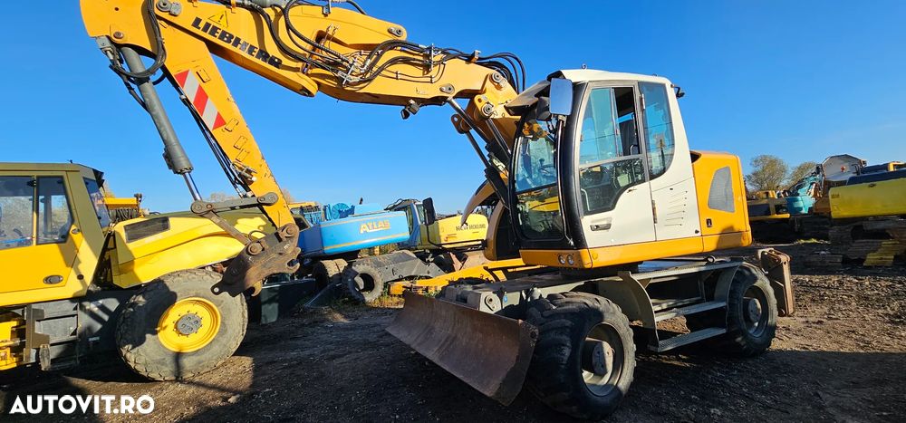 Liebherr A 914 Excavator pe roți - 8
