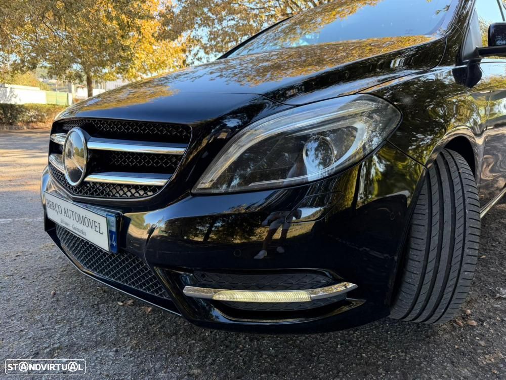 Mercedes-Benz B 180 - 15