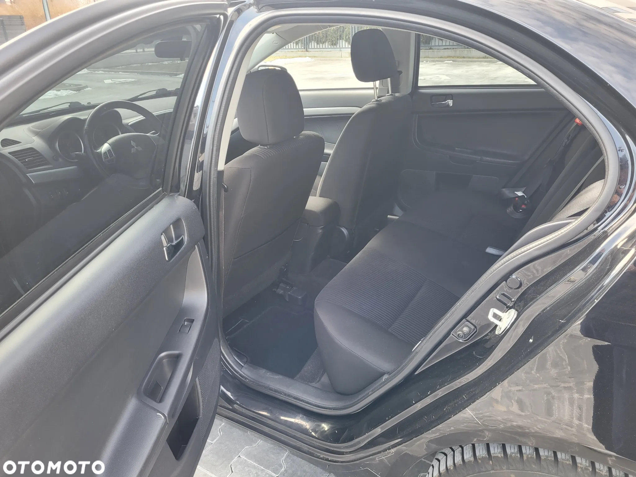 Mitsubishi Lancer 1.6 Inform - 8