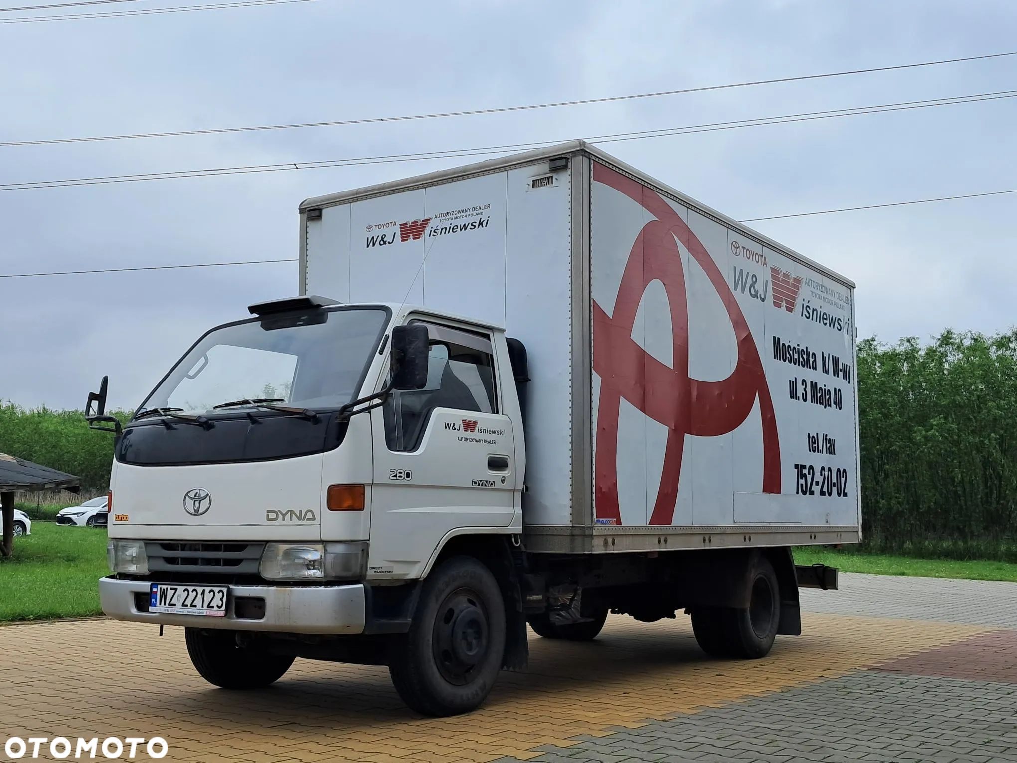 Toyota DYNA - 1