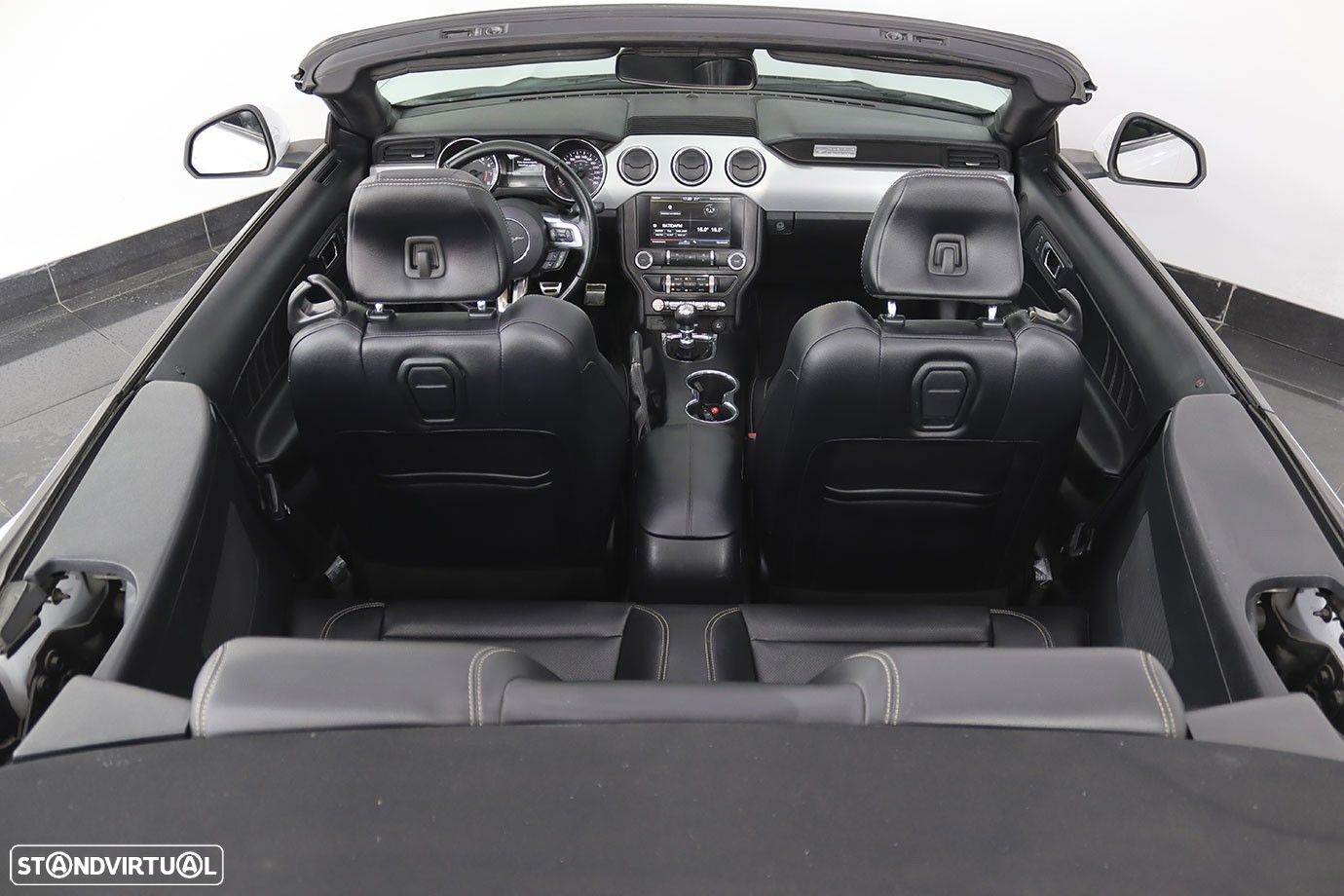 Ford Mustang - 15