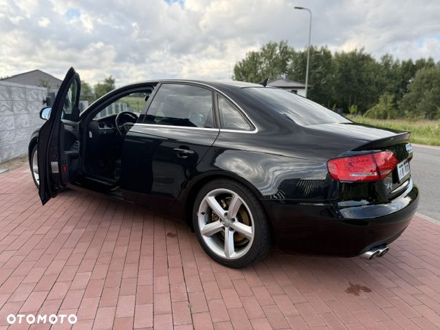 Audi A4 Limousine - 7