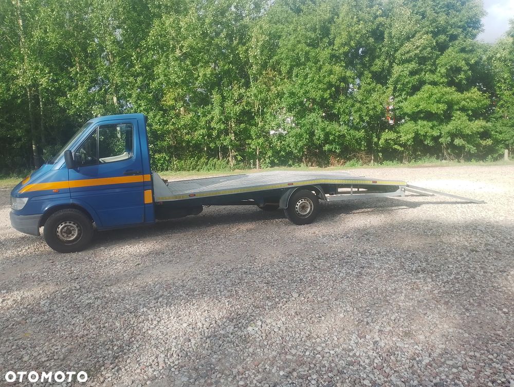 Mercedes-Benz SPRINTER - 23