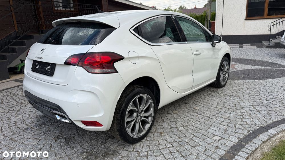 Citroën DS4 1.6 HDi SoChic - 15