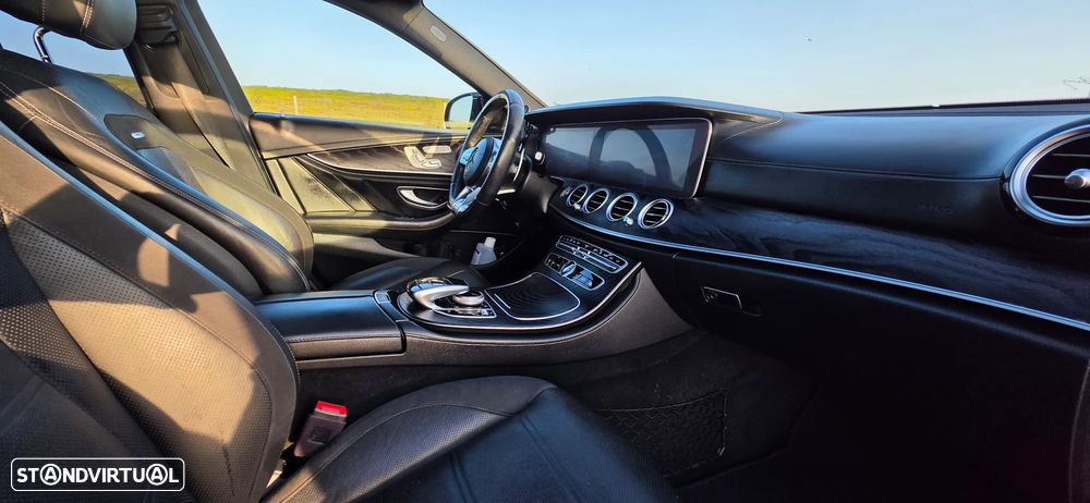 Mercedes-Benz E 53 AMG 4Matic 9G-TRONIC - 32