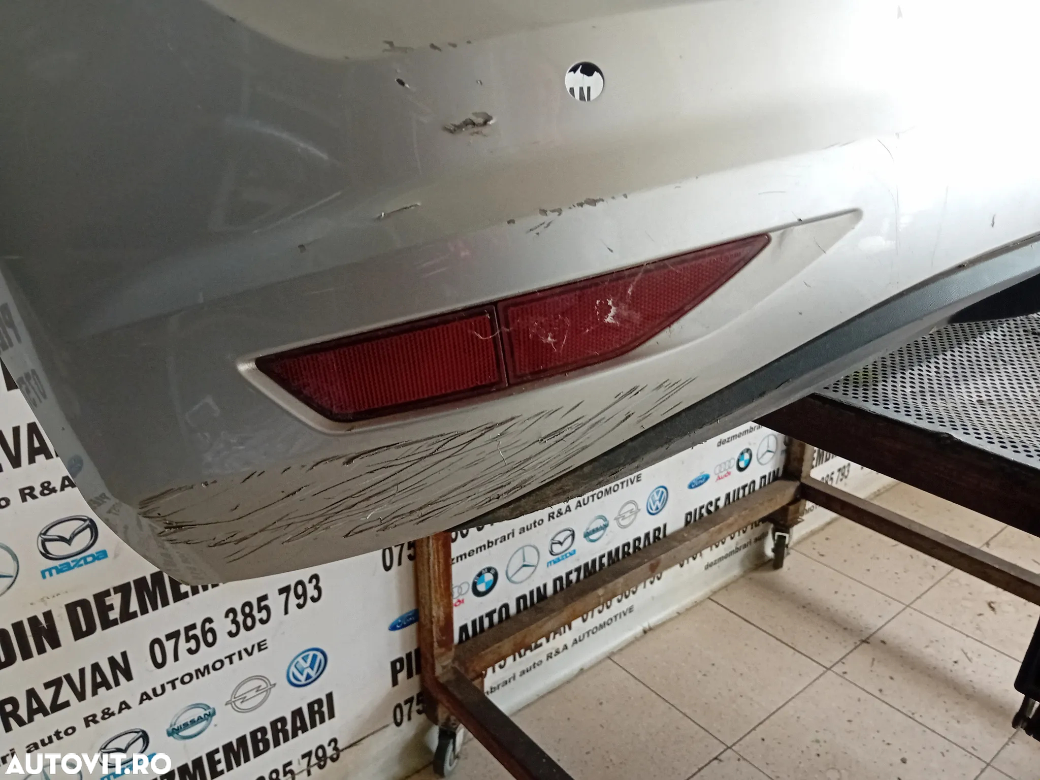 Bara Spate Vw Touran 2015-2019 Cu 4 Gauri Pentru Senzori LICHIDARE STOC - 3