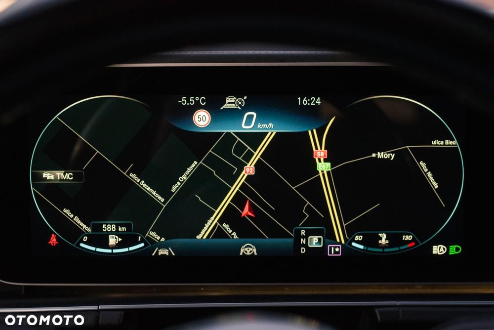 Mercedes-Benz GLS - 32