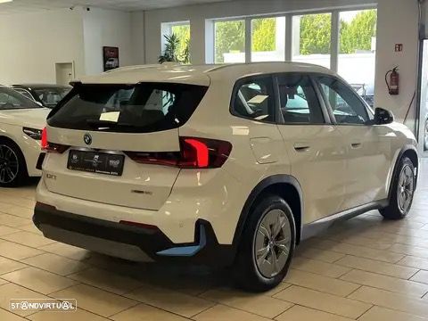 BMW iX1 xDrive30 Edição Desportiva M - 4