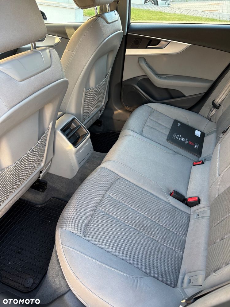 Audi A4 Allroad - 13