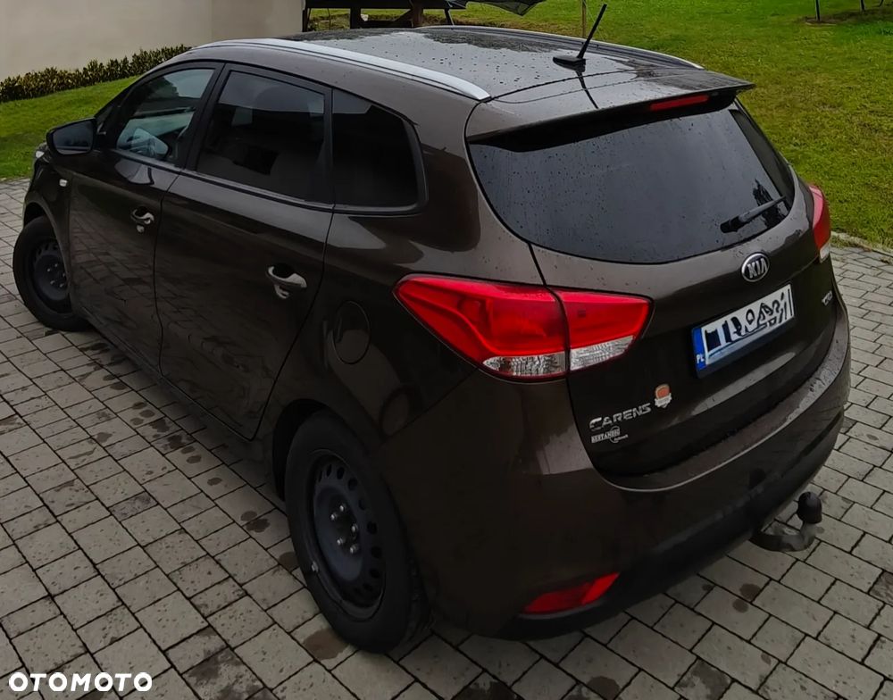 Kia Carens 1.7 CRDi M - 10