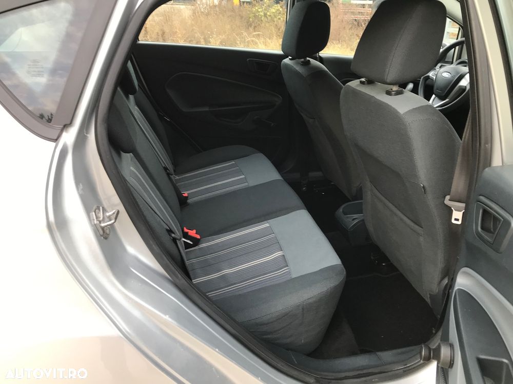 Ford Fiesta - 15