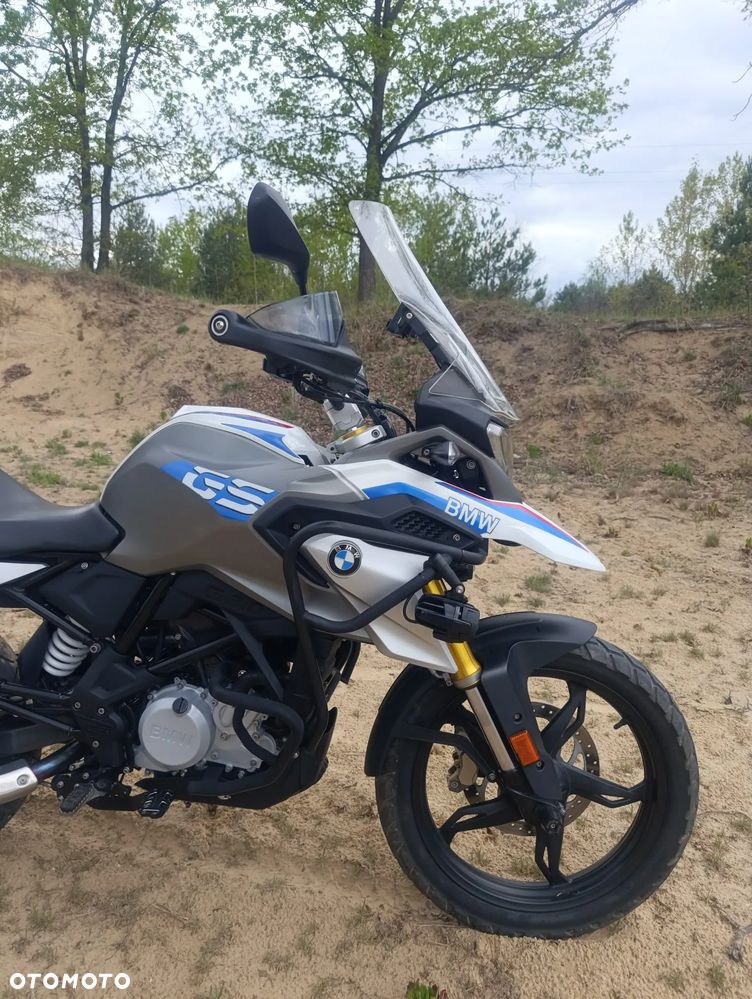 BMW G - 12