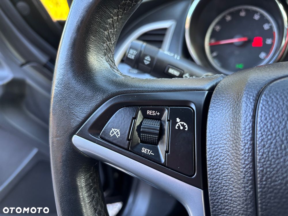 Opel Astra - 25