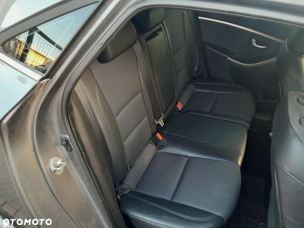 Hyundai i30 blue 1.6 GDI Passion - 21