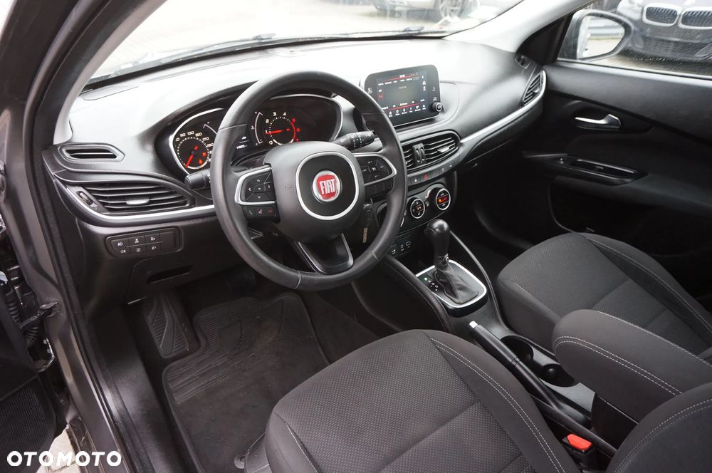 Fiat Tipo 1.6 MultiJet DCT Lounge - 9