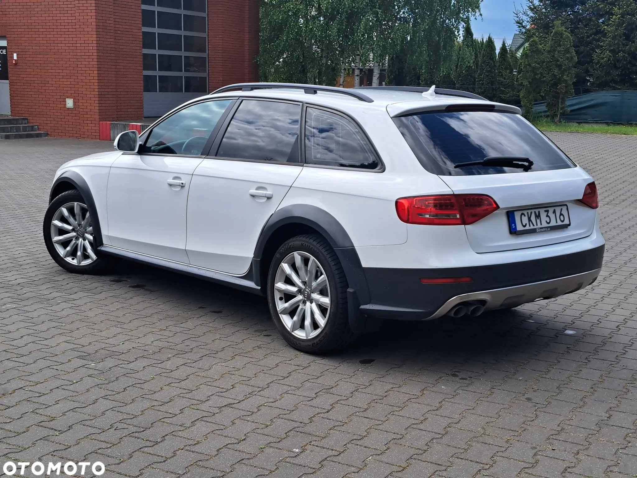 Audi A4 Allroad 2.0 TDI Quattro - 9