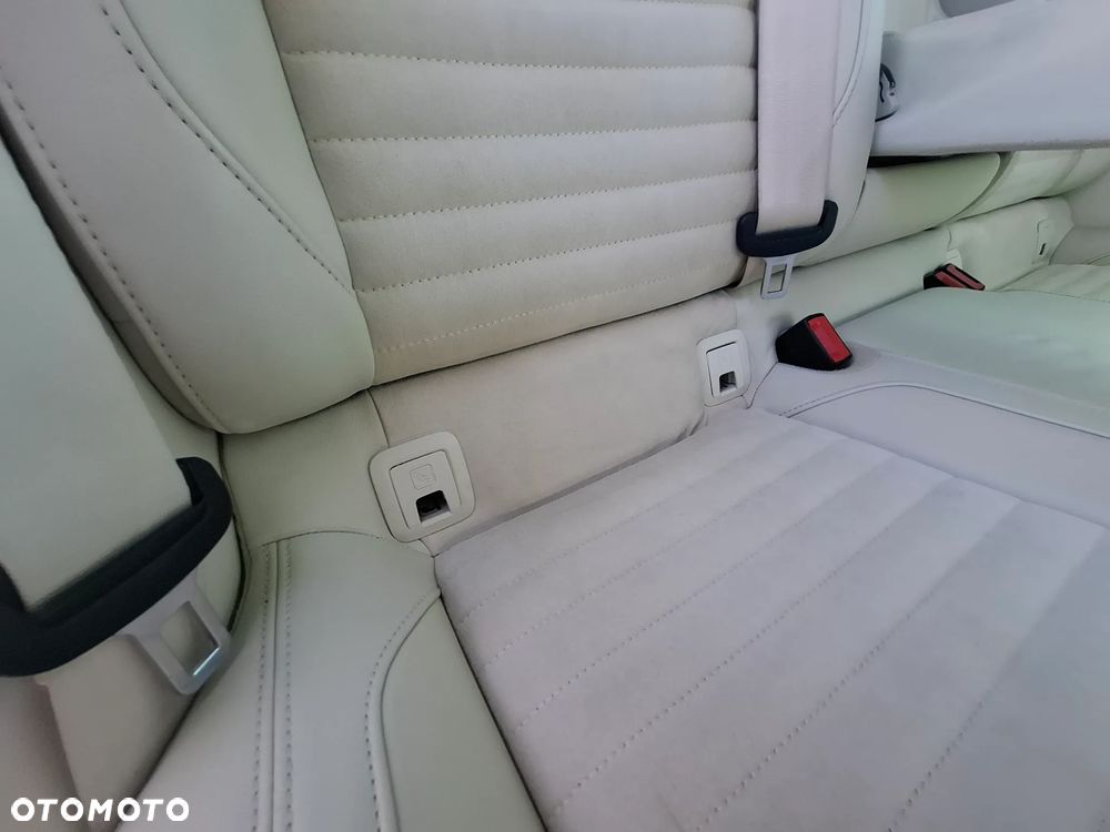 Volkswagen Passat 2.0 TDI SCR DSG Highline - 16