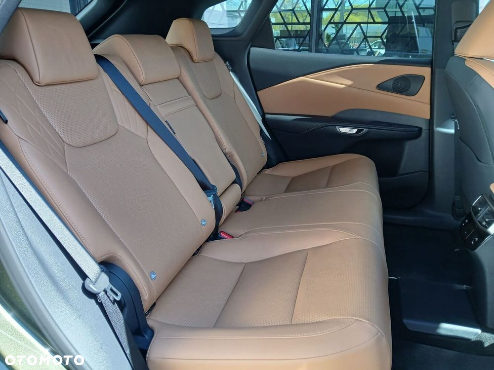 Lexus RX 450h+ Prestige - 29