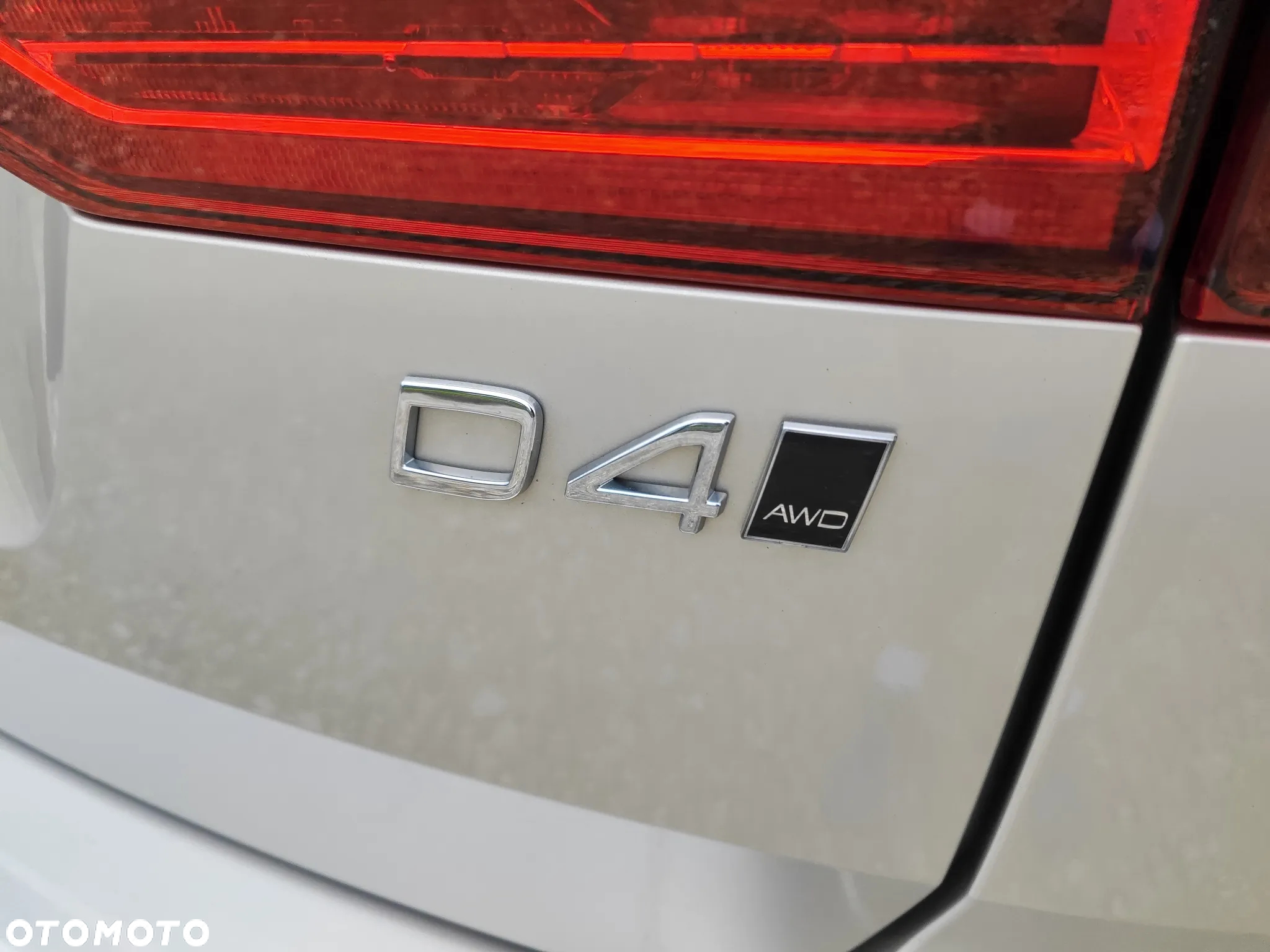 Volvo XC 60 D4 AWD Momentum - 30