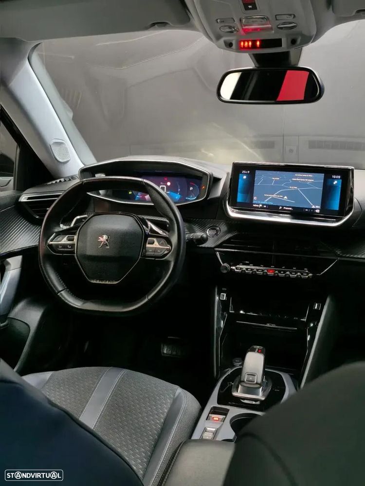 Peugeot 2008 1.5 BlueHDi Allure Pack EAT8 - 12
