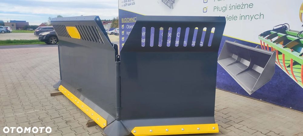 OKAZJA! RATY 0%! Spych do kukurydzy hydrauliczny 5 m, tuz kat. II i III, euro - 6