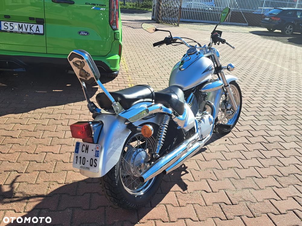 Suzuki Intruder - 11
