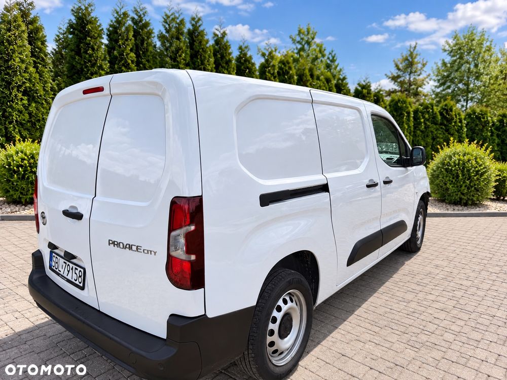 Toyota ProAce Kombi D-4D Medium 2,6t - 3