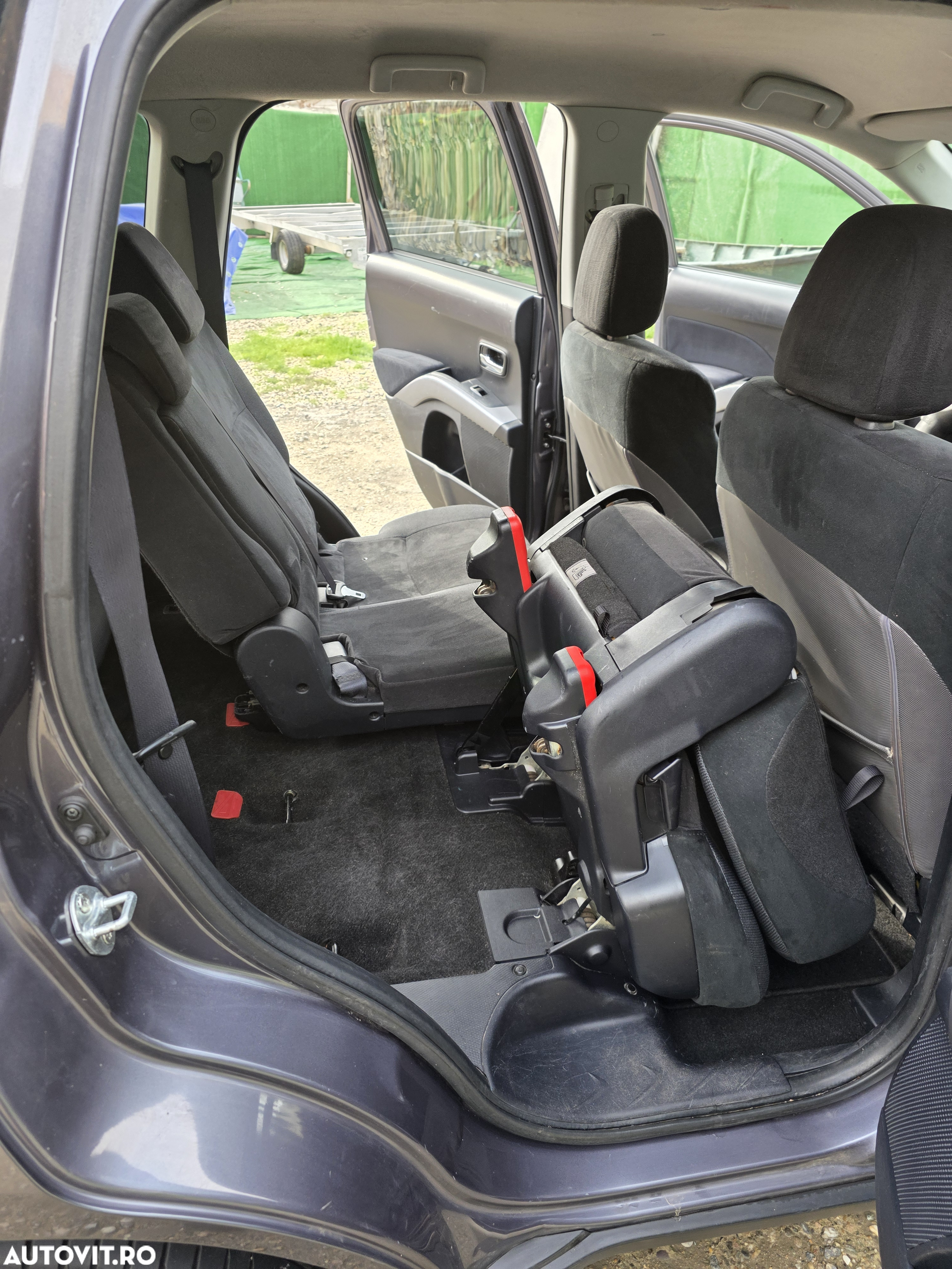 Mitsubishi Outlander 2.0 DI-D 4WD Instyle - 13
