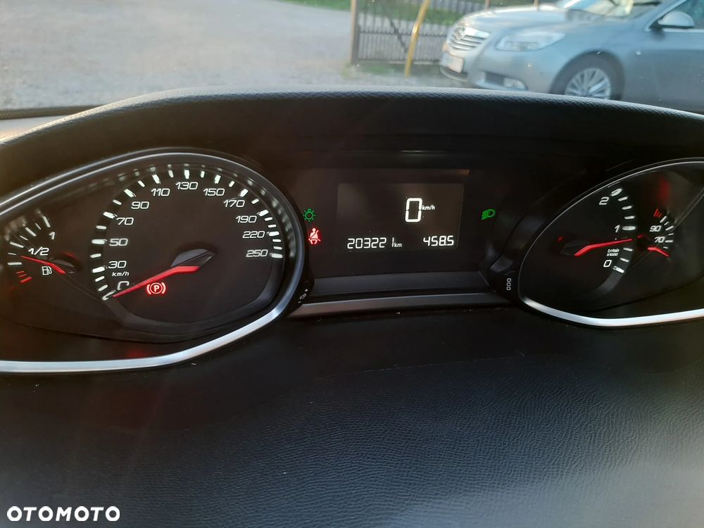 Peugeot 308 BlueHDi 120 Stop & Start Allure - 11