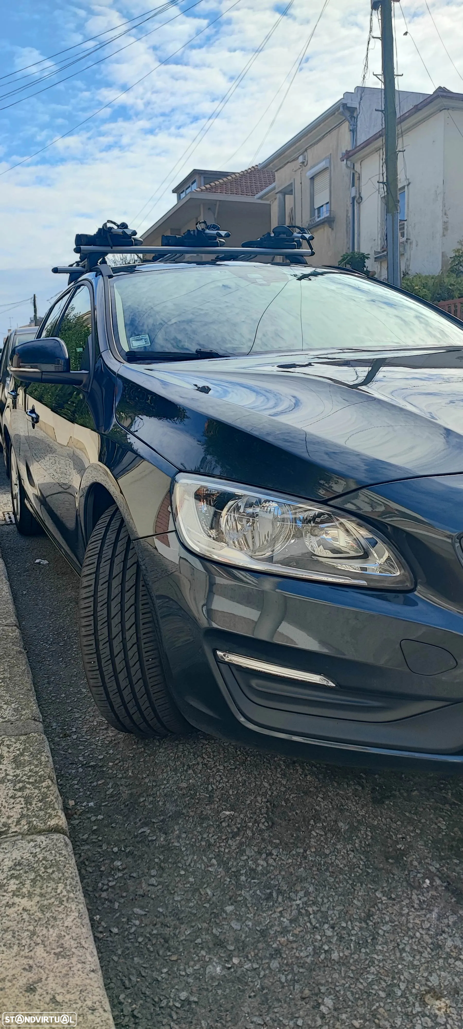 Volvo V60 2.0 D2 Kinetic - 3