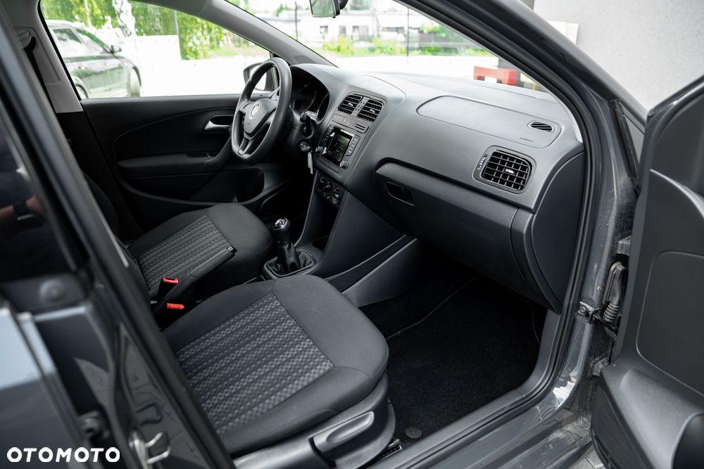 Volkswagen Polo 1.4 TDI Blue Motion - 22