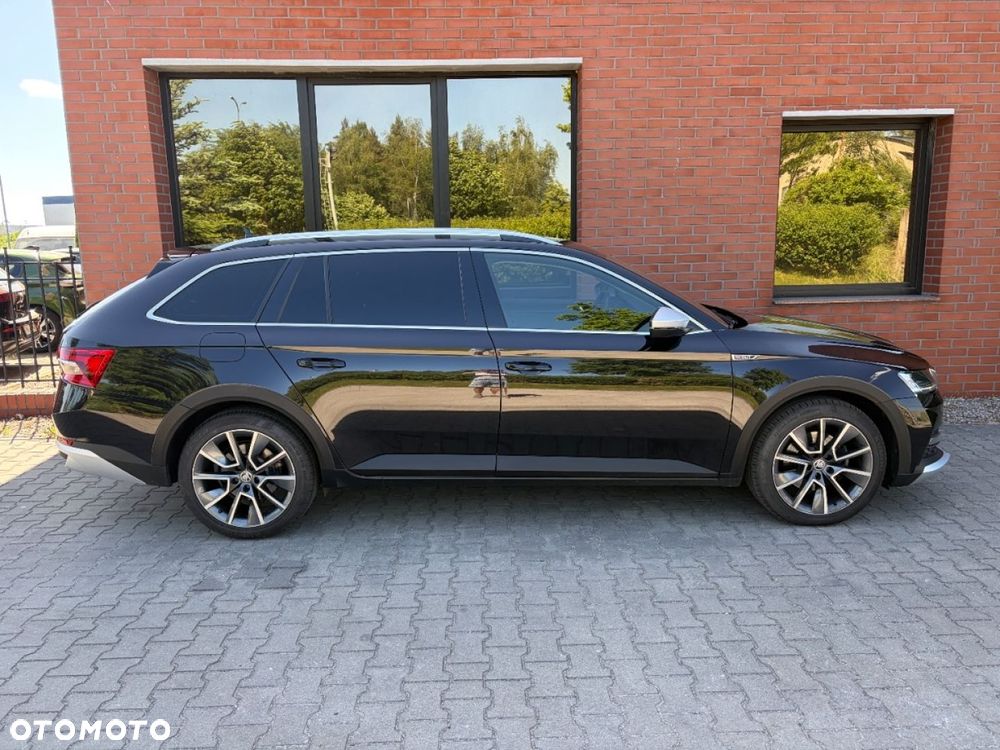 Skoda Superb 2.0 TDI SCR 4x4 Scout DSG - 33
