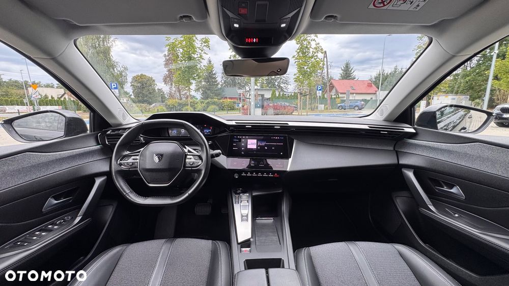 Peugeot 308 BlueHDi 130 EAT8 Allure - 23