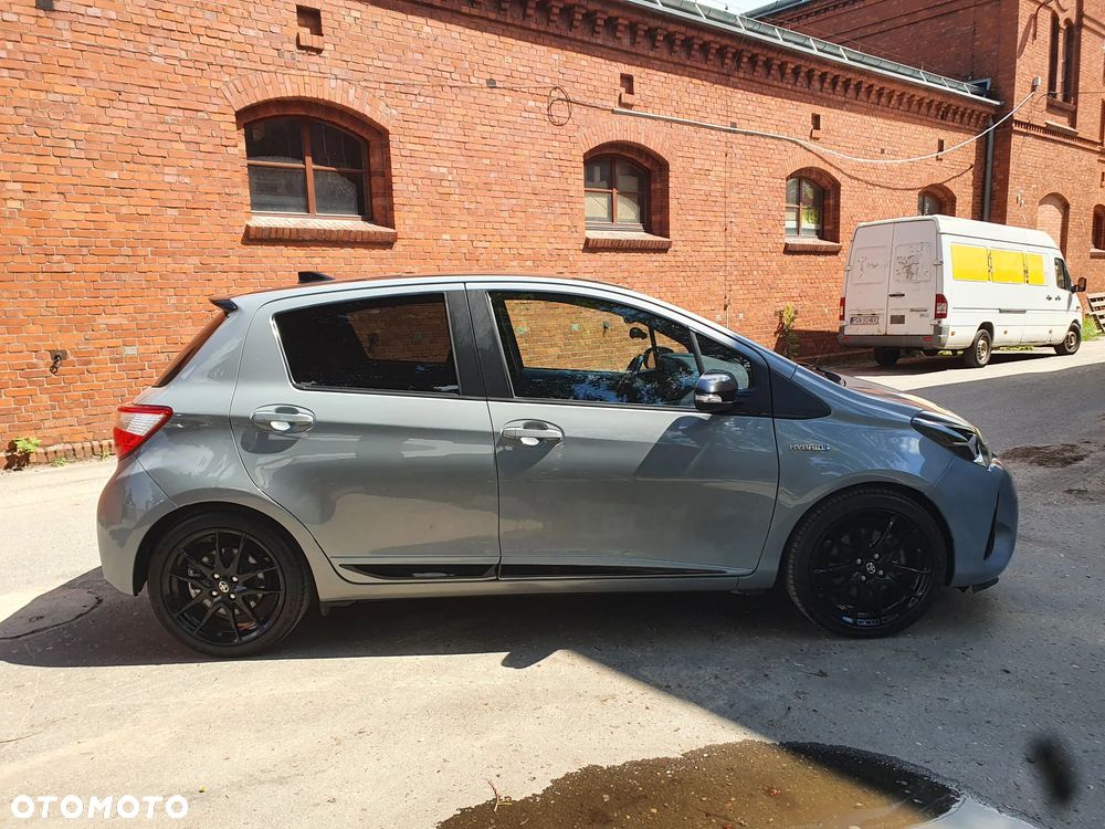Toyota Yaris 1.5 VVT-i GR Sport - 3