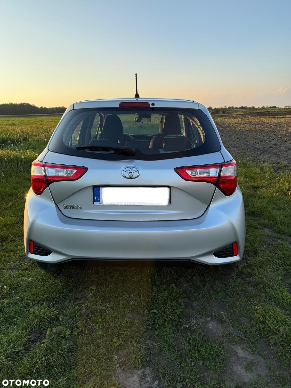 Toyota Yaris - 5