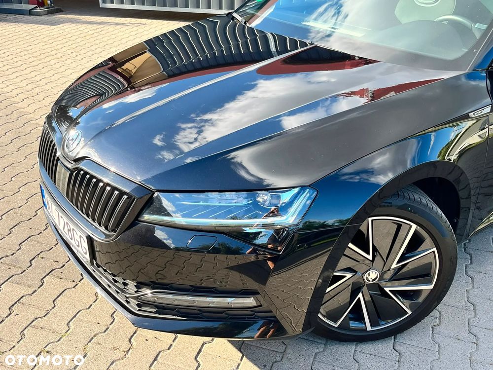 Skoda Superb 2.0 TDI SCR Sportline DSG - 8