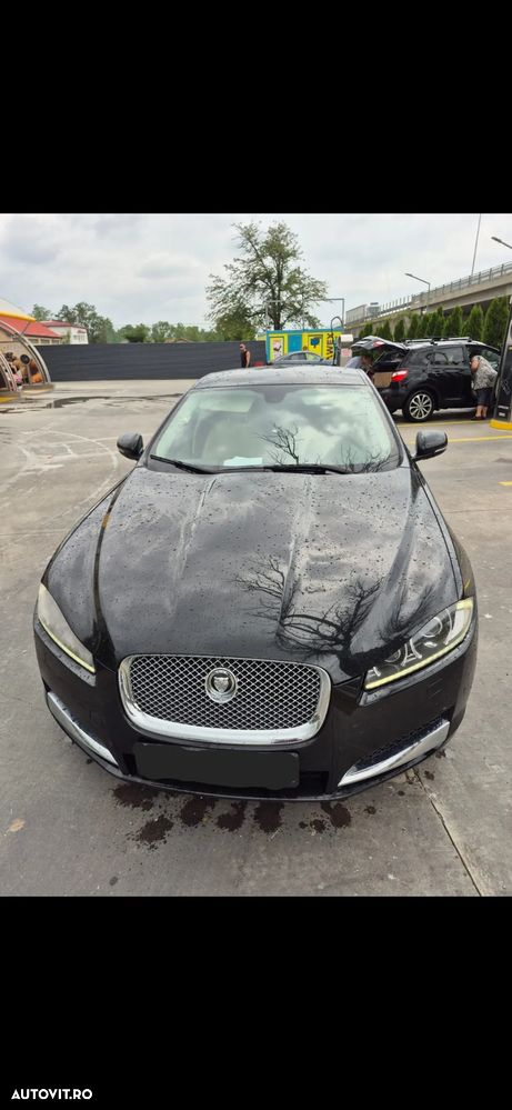 Jaguar Xf 2012 photo 2