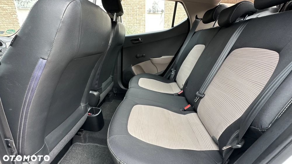 Hyundai i10 1.0 blue - 11