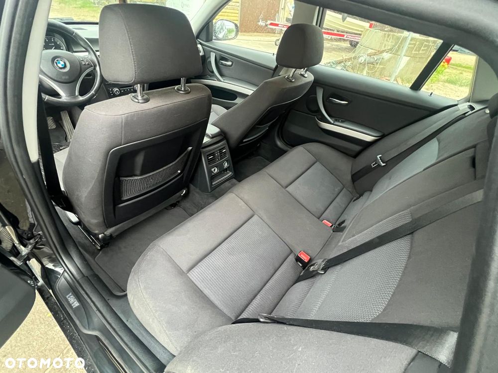 BMW Seria 3 318i - 17