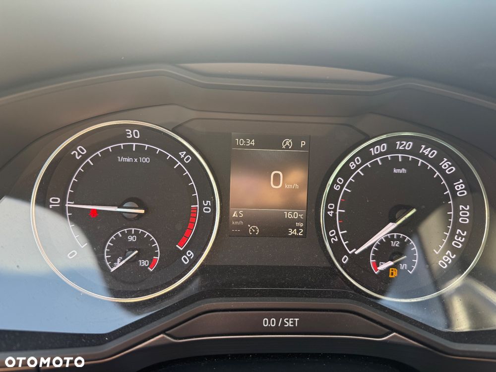 Skoda Superb 2.0 TDI Style DSG - 11