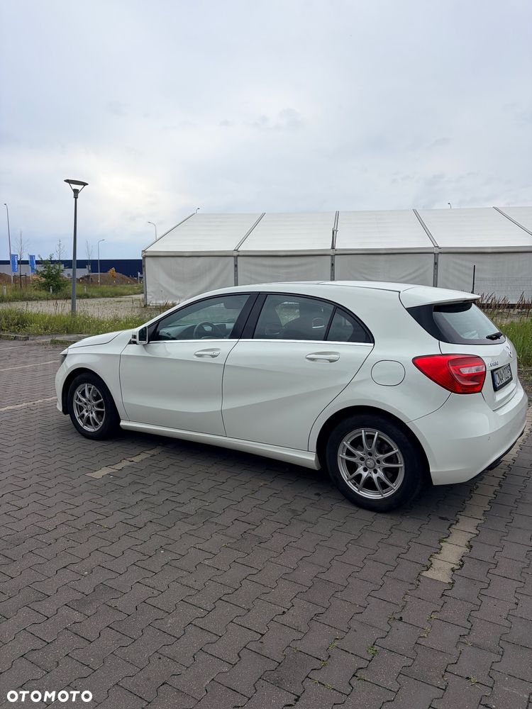 Mercedes-Benz Klasa A 180 BlueEfficiency Edition - 3
