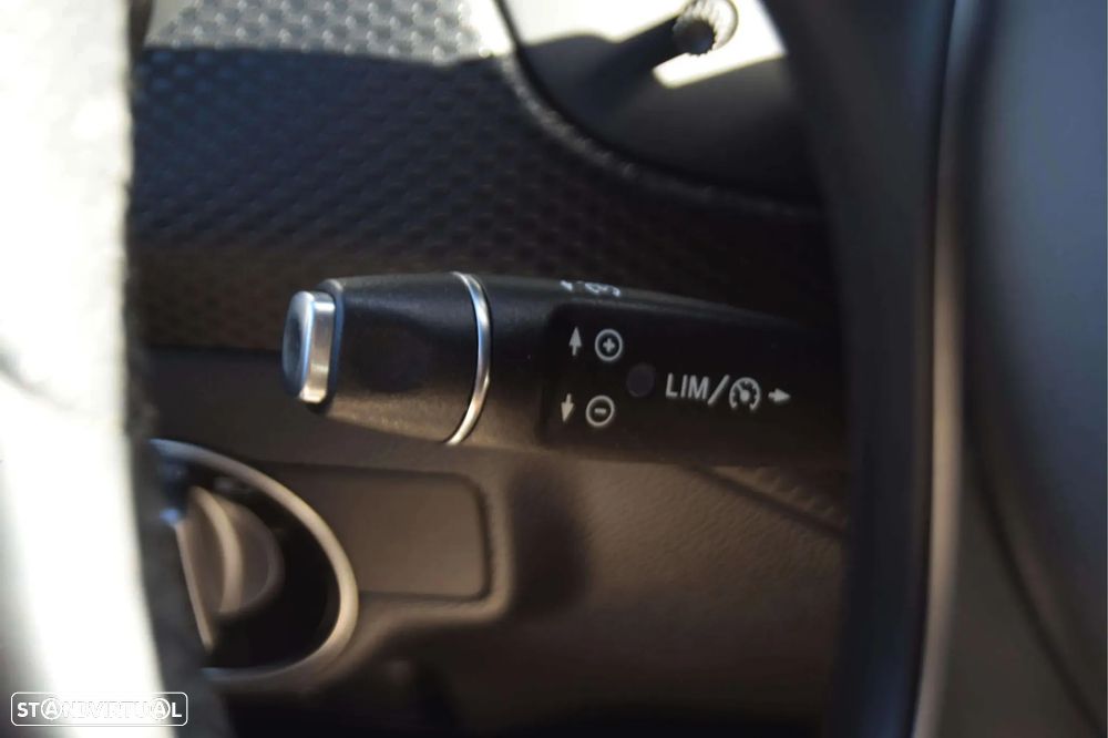 Mercedes-Benz A 180 d AMG Line - 10